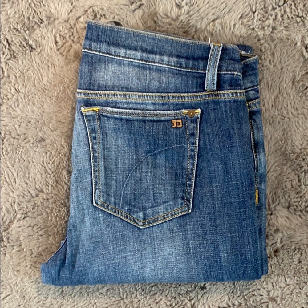 **SOLD** Joe's Jeans The Provocateur, petite fit